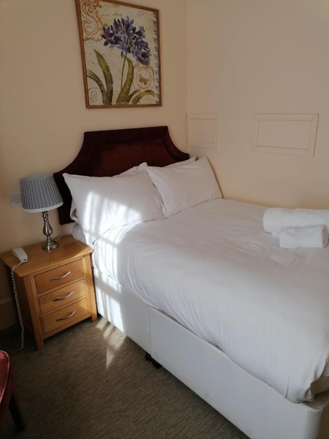 The Royal Lion Hotel Λάιμ Ρέγκις Εξωτερικό φωτογραφία