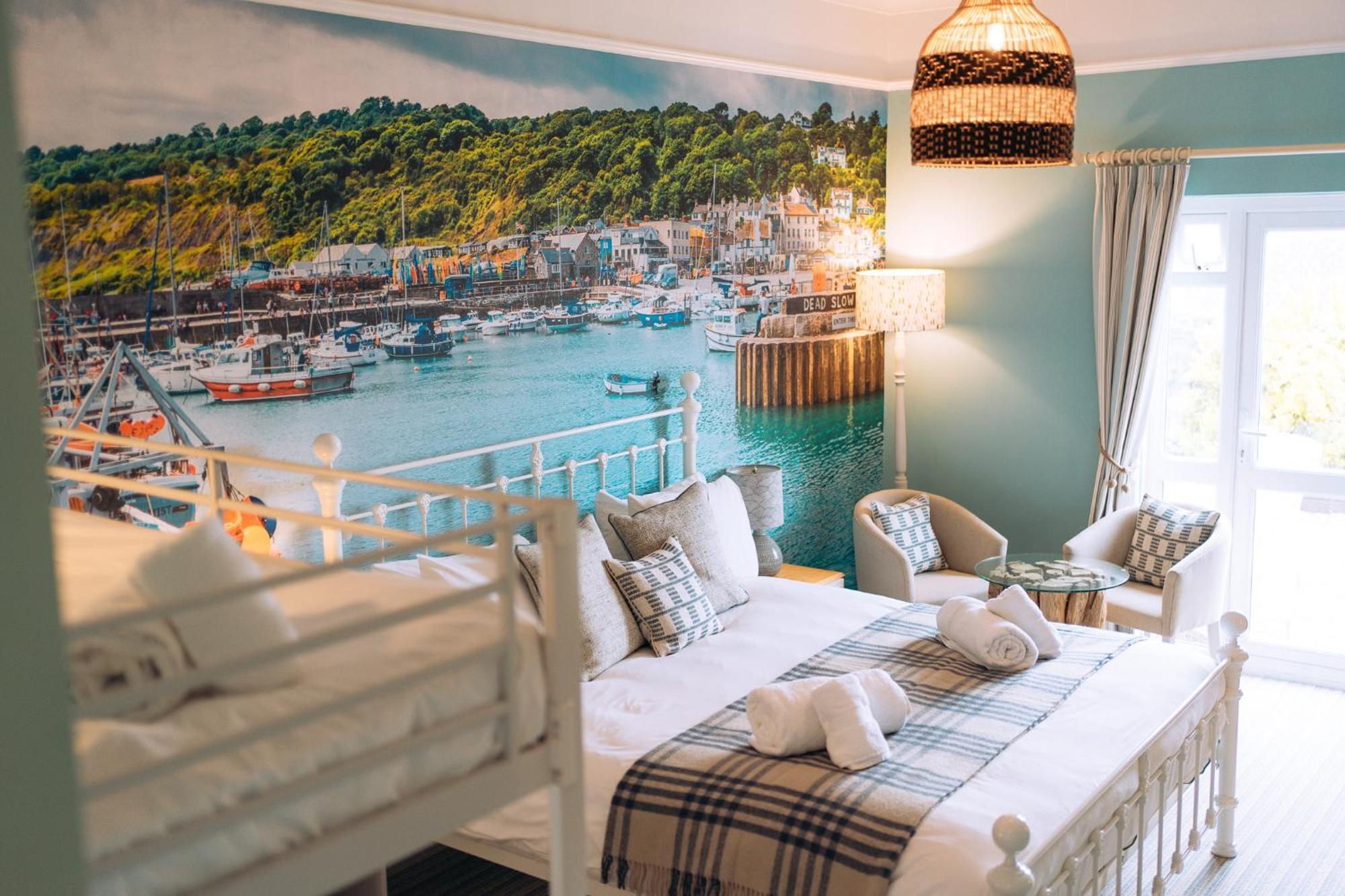 The Royal Lion Hotel Λάιμ Ρέγκις Εξωτερικό φωτογραφία