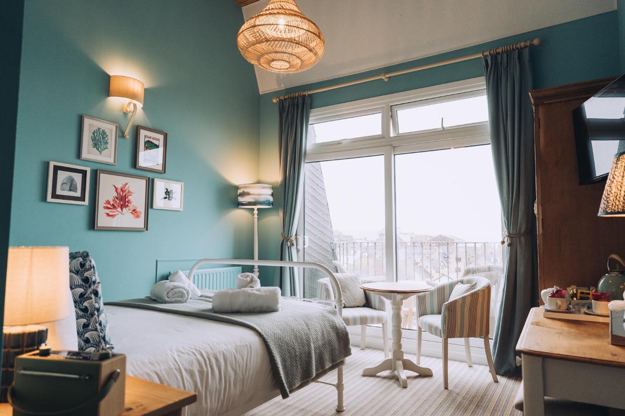The Royal Lion Hotel Λάιμ Ρέγκις Δωμάτιο φωτογραφία